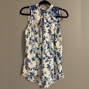 Sleeveless Blue Floral Tassel Top